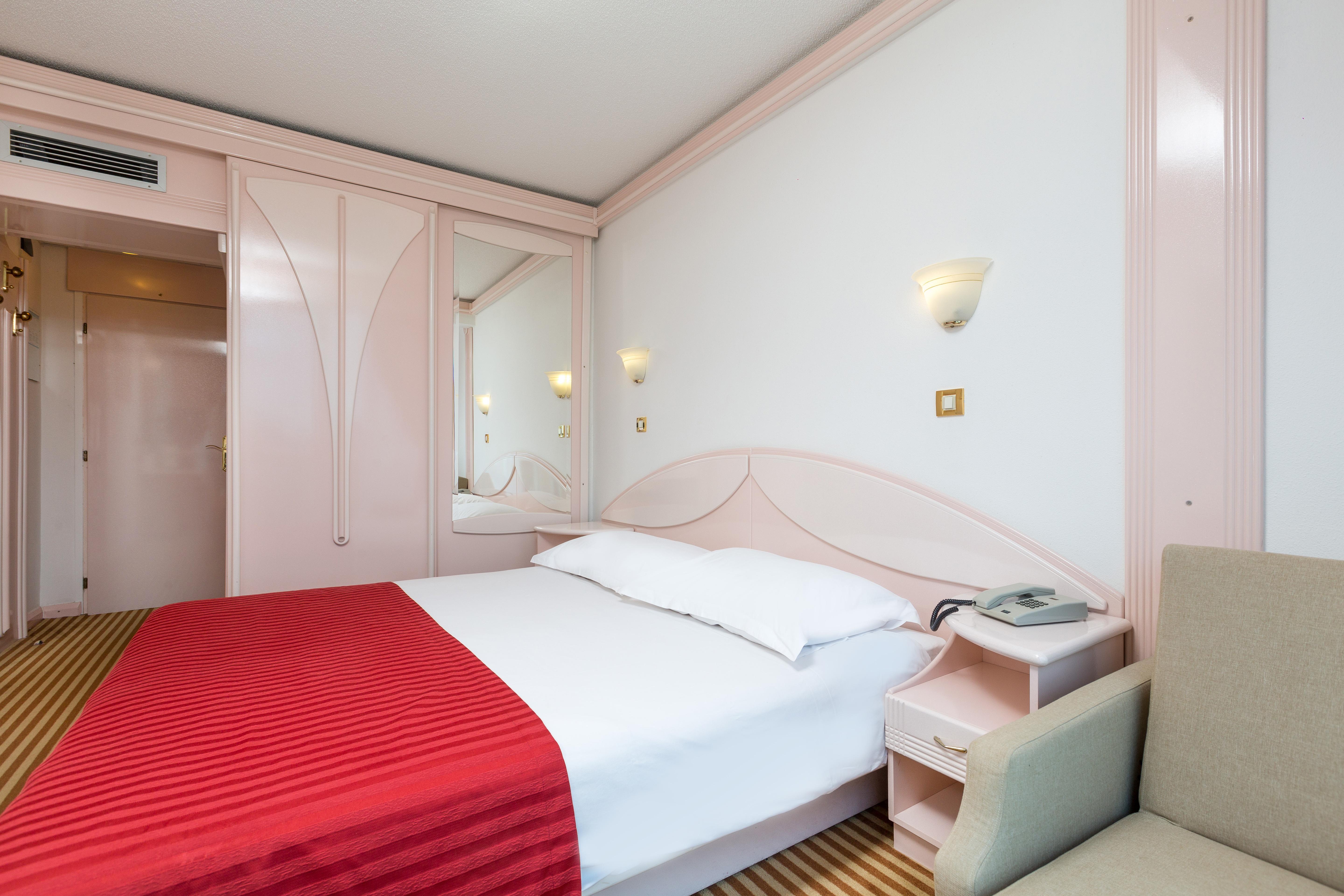 Hotel Zorna Plava Laguna Porec Exterior photo